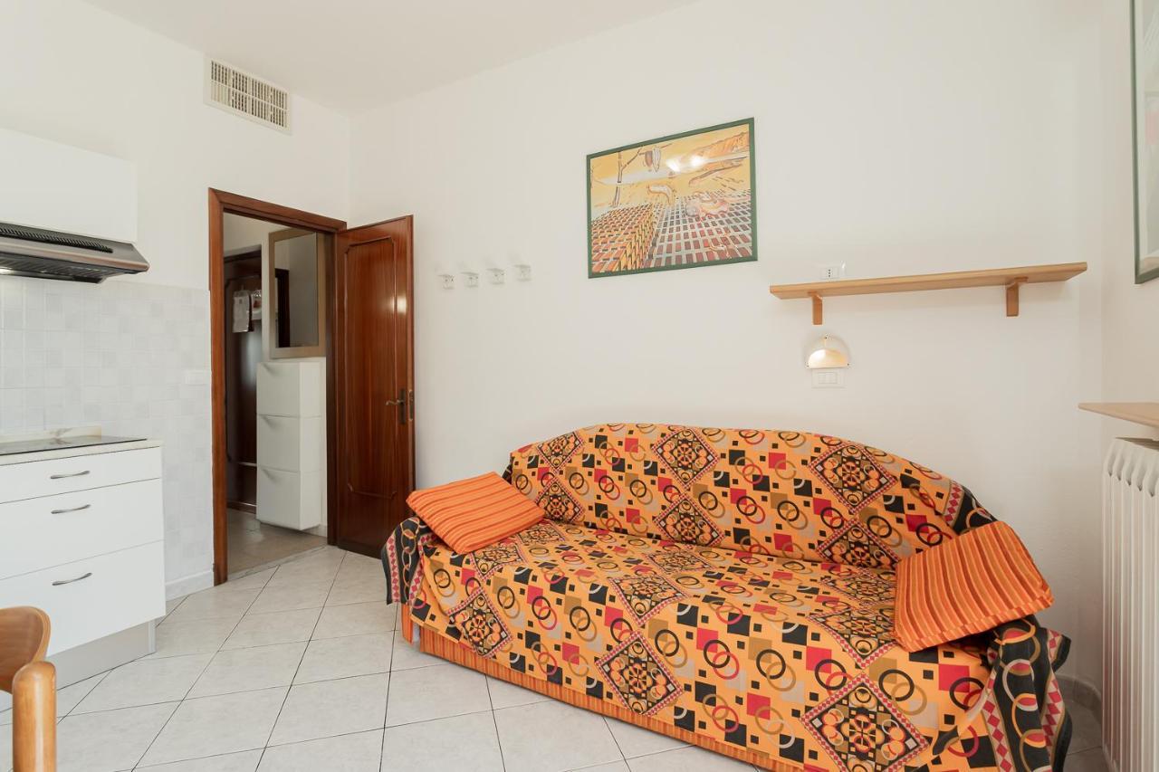 Residence Villa Alda ピエトラ・リーグレ エクステリア 写真